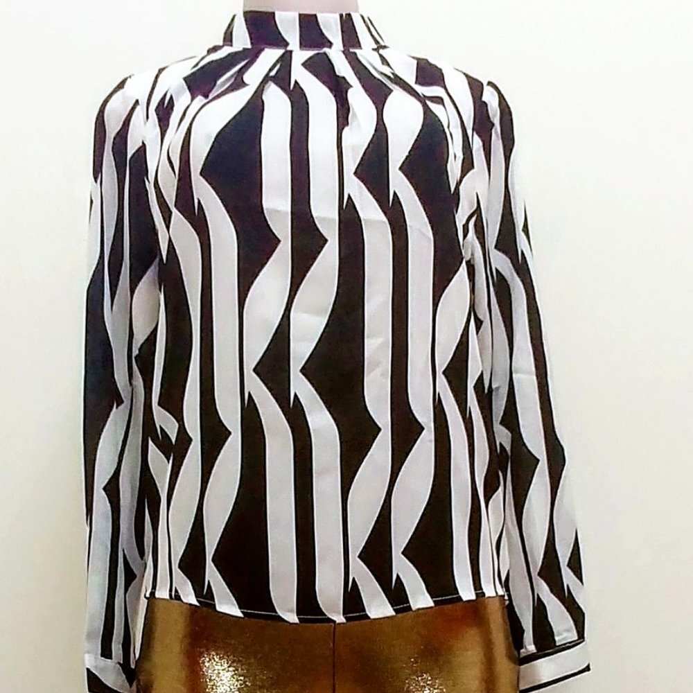 White & Black Abstract Print Long Sleeve Blouse